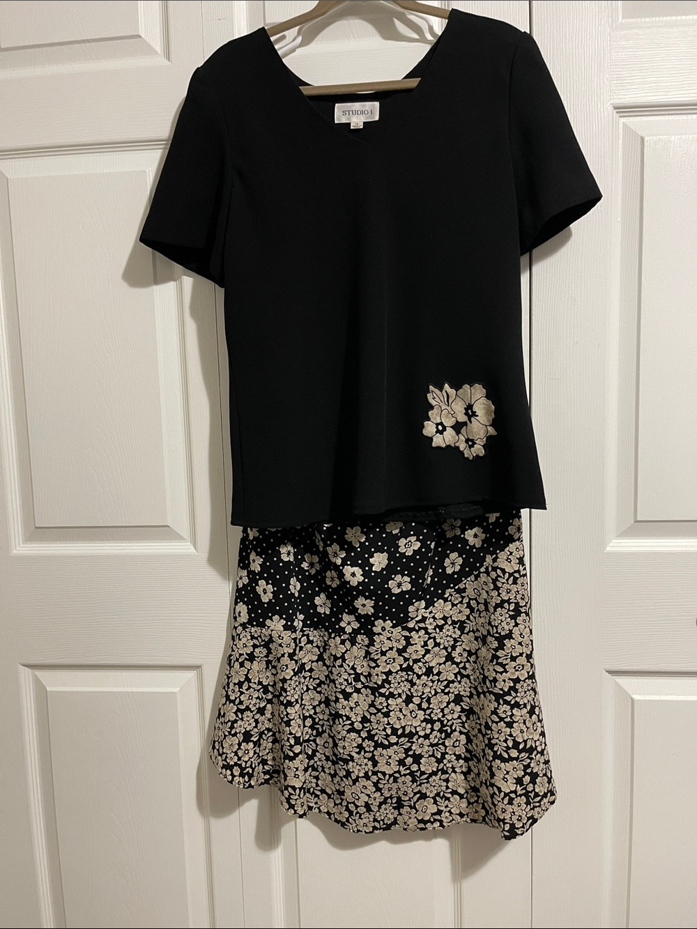Studio I Black and Cream Floral Skirt Set